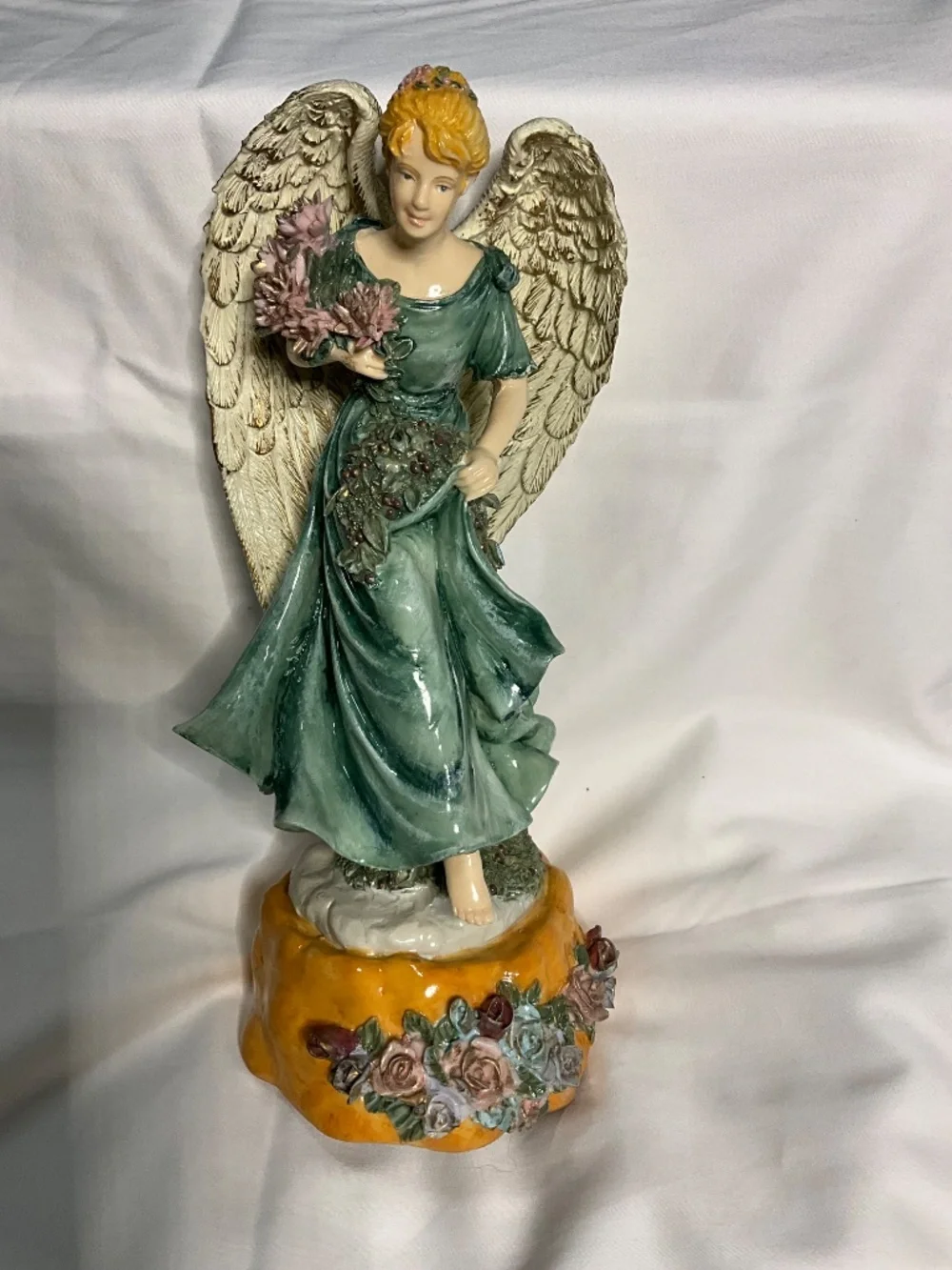 Vintage Dillards Christmas Angel Flowers Hand Painted 'The First Noel' Figurine